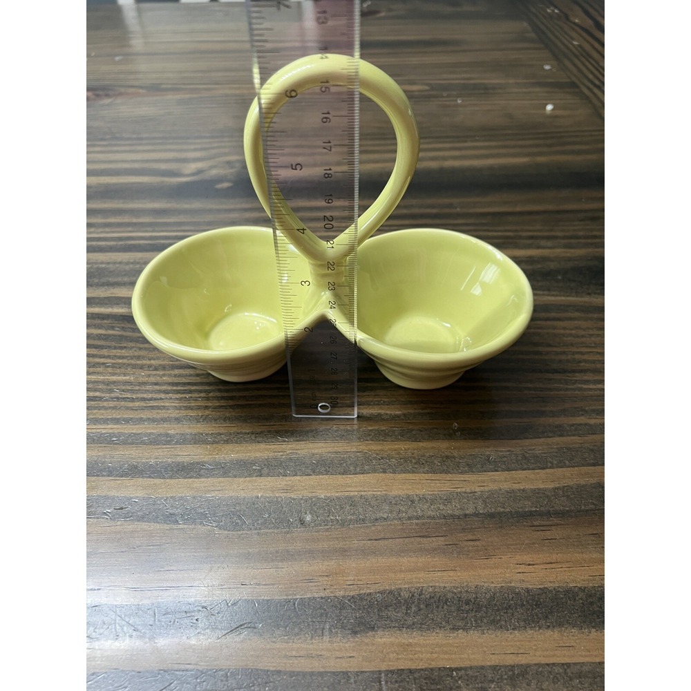 CRATE & BARREL TIAGO LIME GREEN‎ TWO PART HANDLED SERVER - Picture 2 of 4